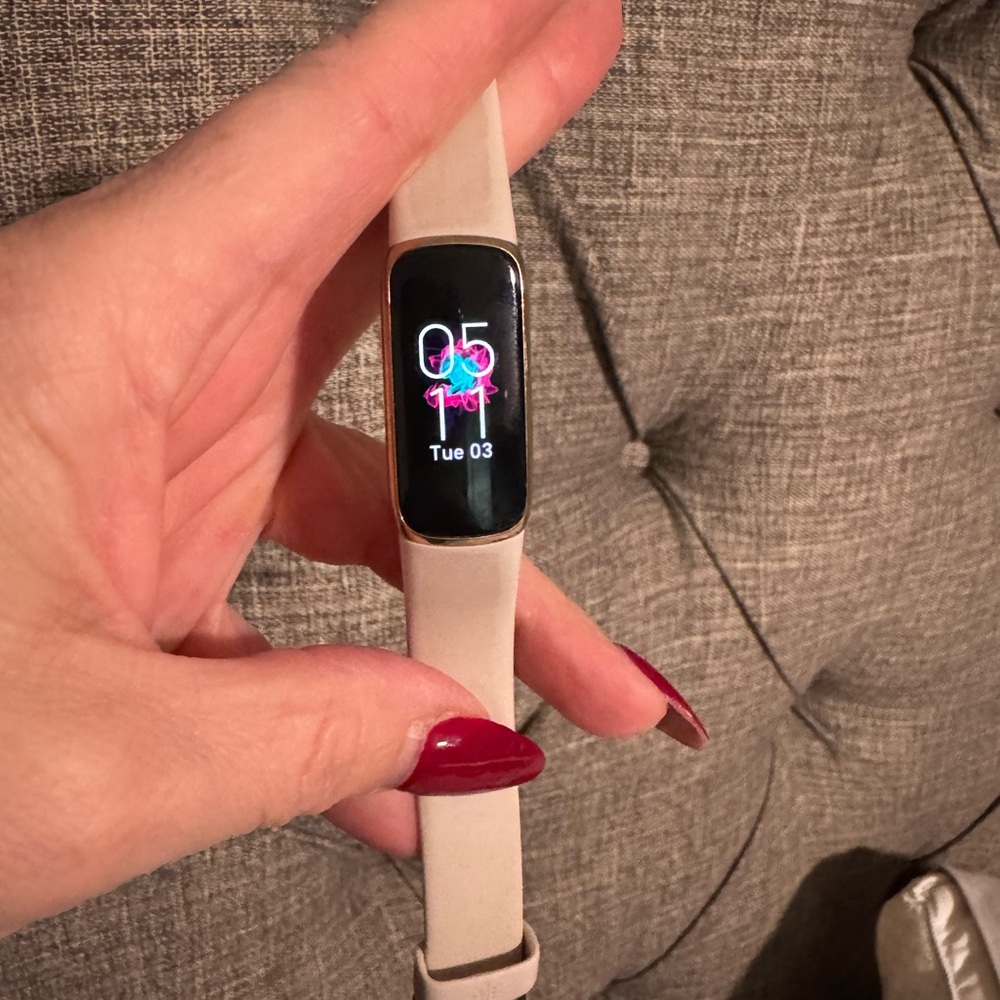 Fitbit Luxe